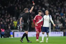 Thumbnail for article: Xavi Simons neemt Van Dijk te grazen: direct rood voor Nederlander na VAR-ingreep