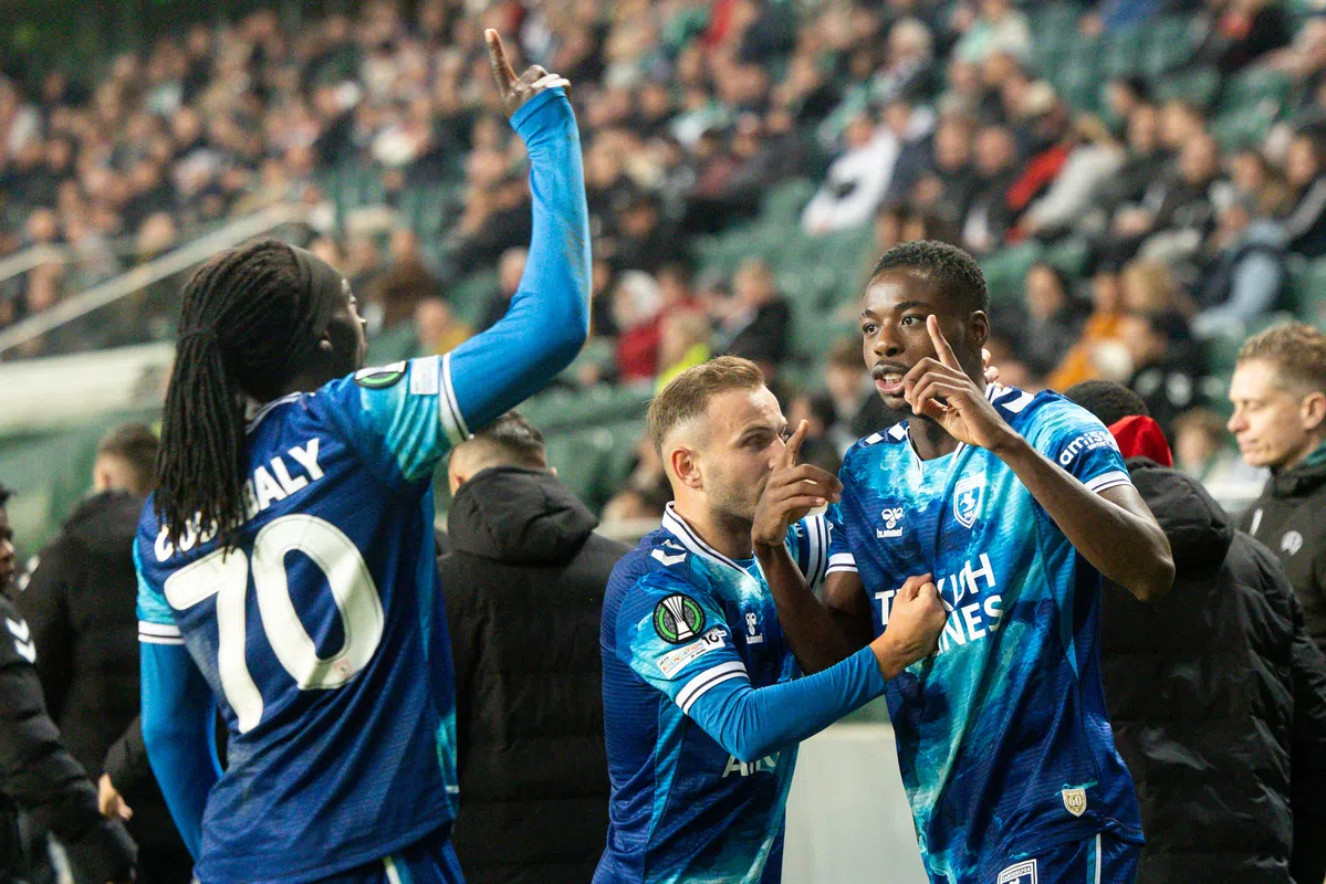 Nederlander in buitenland gaat in staking om toptransfer te forceren, club woedend