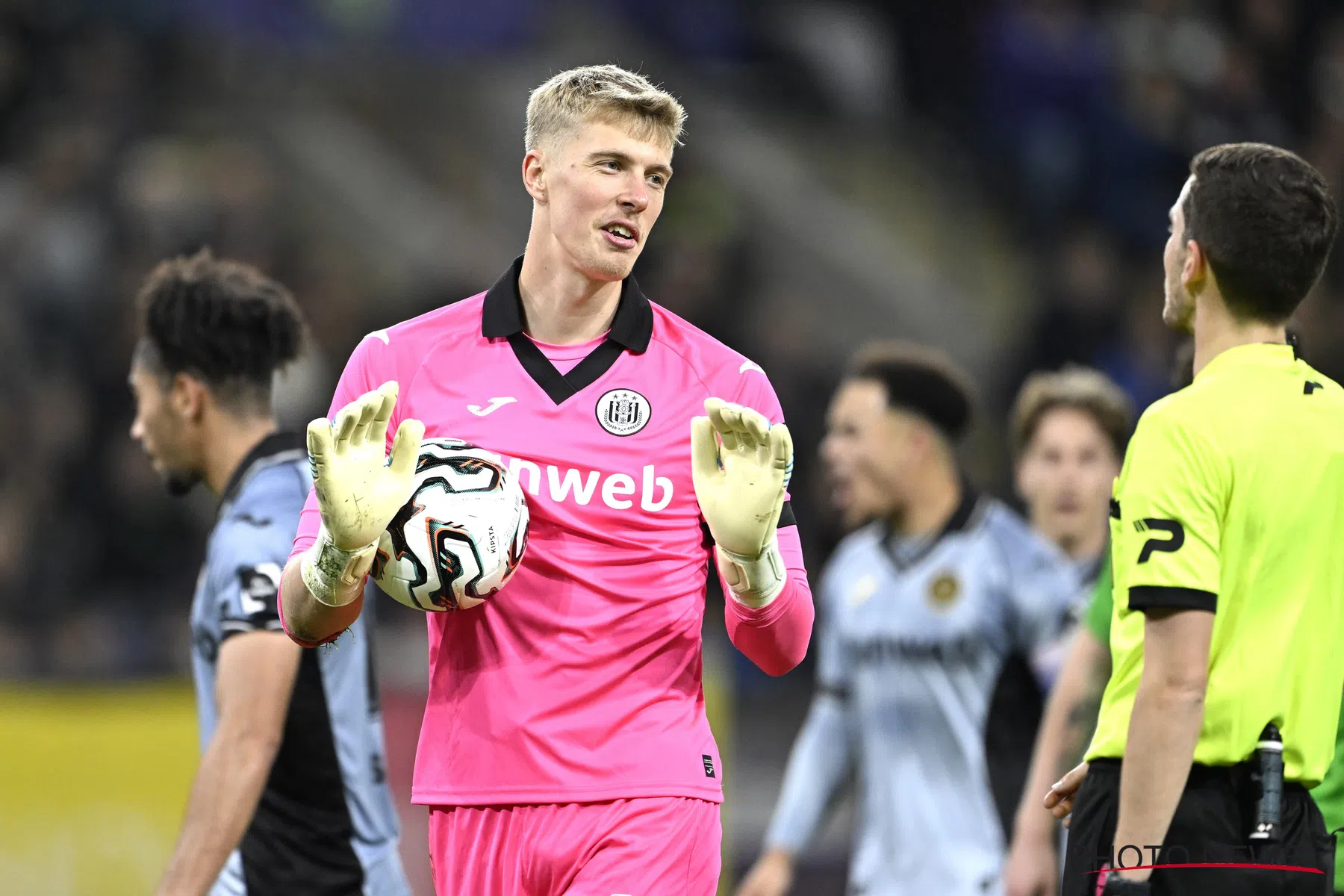 Mads Kikkenborg maakt transfer van RSC Anderlecht naar Molde 