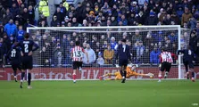 Thumbnail for article: Robin Roefs de grote held van Sunderland bij bekeroverwinning op Everton