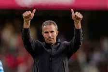 Thumbnail for article: Van Persie krijgt bijval van Van Basten: 'Hij weet hoe hard de top is'