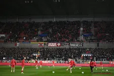 Thumbnail for article: Kussens ook geen oplossing voor Antwerp-fans: “Zullen worden afgenomen” 