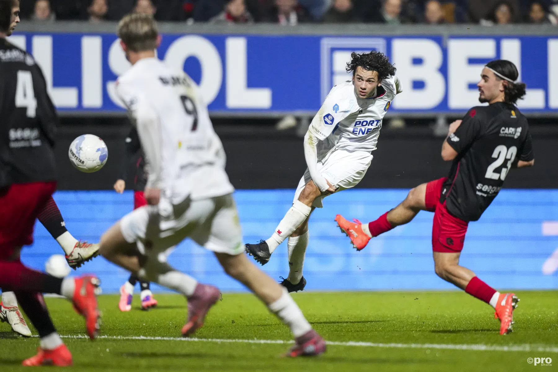 Excelsior en Telstar delen de punten