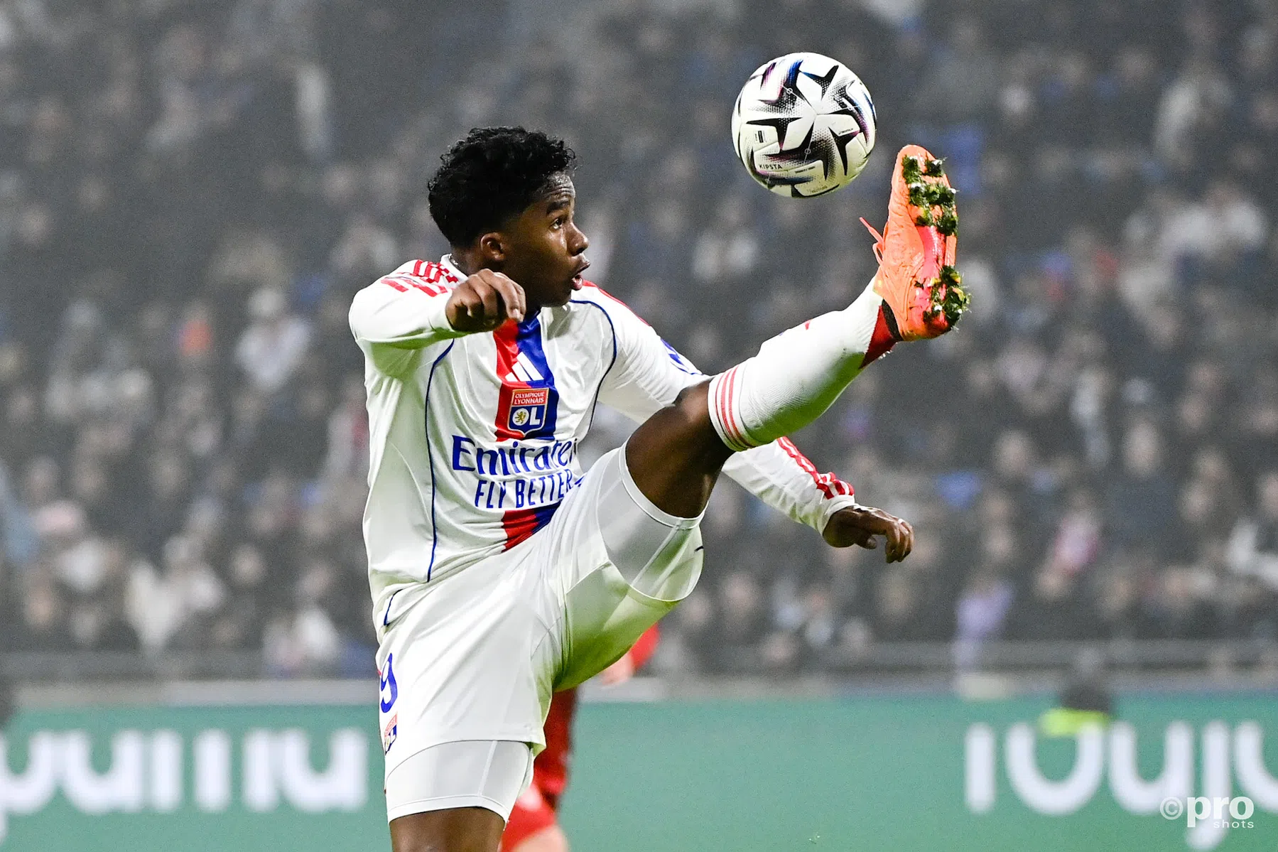Endrick van Real Madrid steelt de show bij debuut voor Lyon in Ligue 1