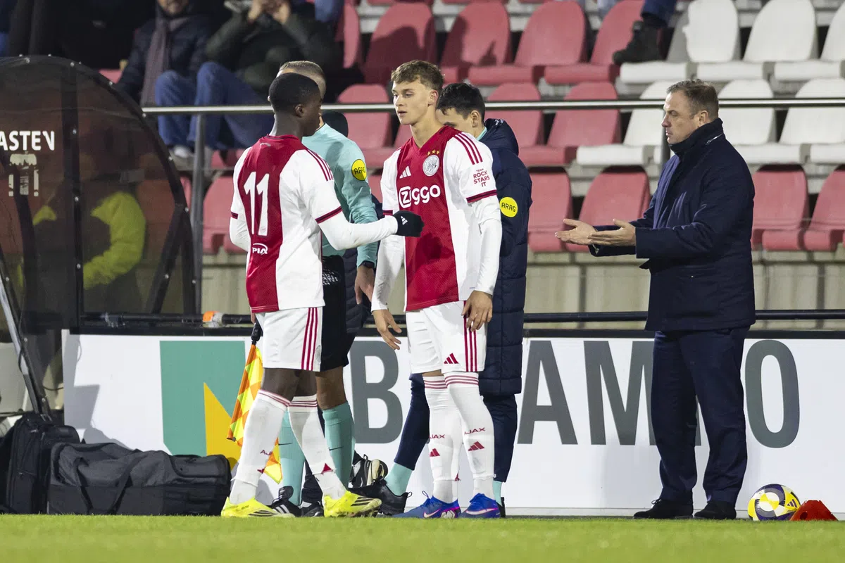 Ibrahimovic slaakt diepe zucht na Zlatan-vergelijking: 'Hier om mezelf te zijn'