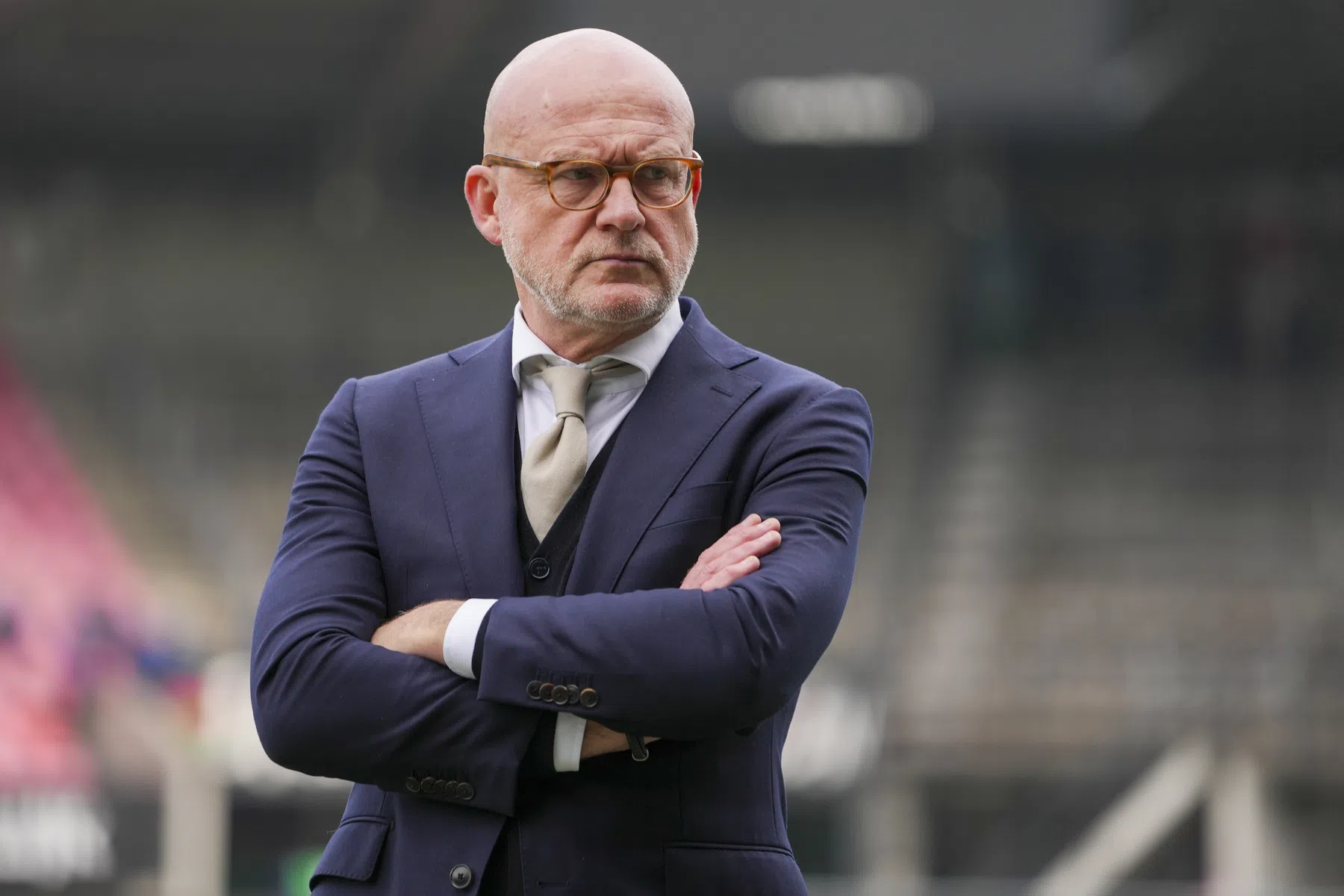 Van Schaik verrast door NEC-transfer: 'Met een gekke bek in het contract gezet'