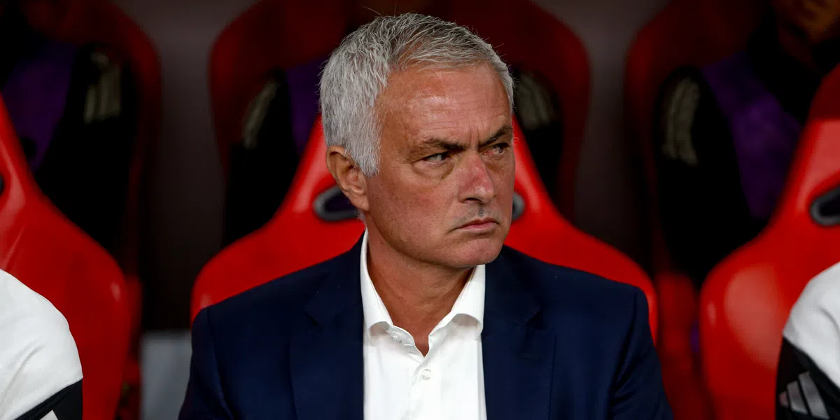 Mourinho glimlacht om weerzien met Real en oud-speler: 'Hij is mijn jongen'