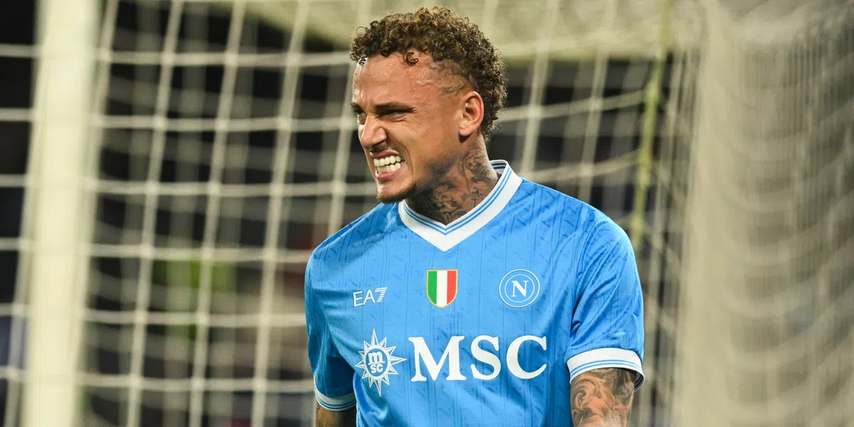 Van Aanholt lyrisch: 'Ze gaan daar van hem houden, hij moet mee naar het WK'