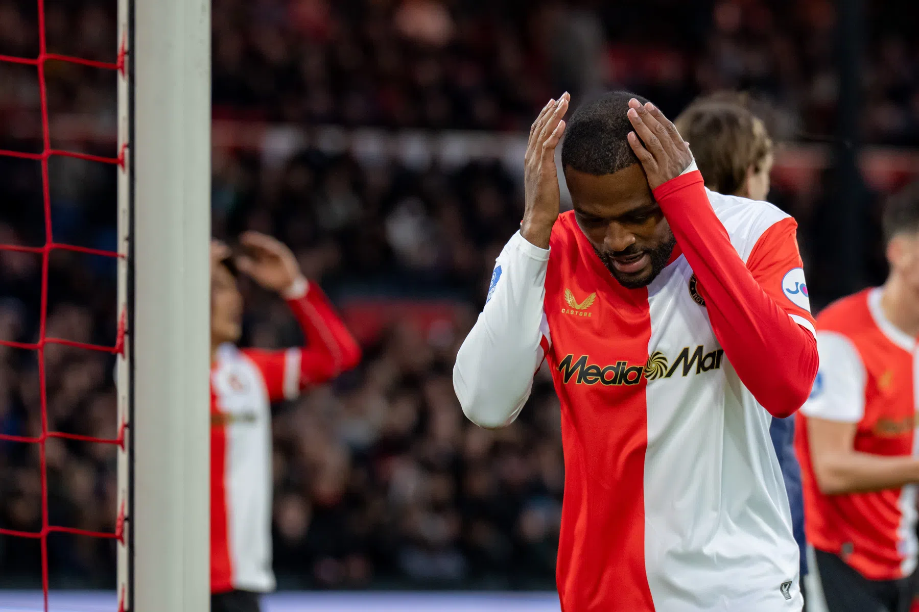 Cyle Larin vertrekt bij Feyenoord
