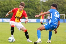 Thumbnail for article: 'FC Barcelona wil grote slag slaan: Jong-Genk verdediger prijkt op lijst van vier'