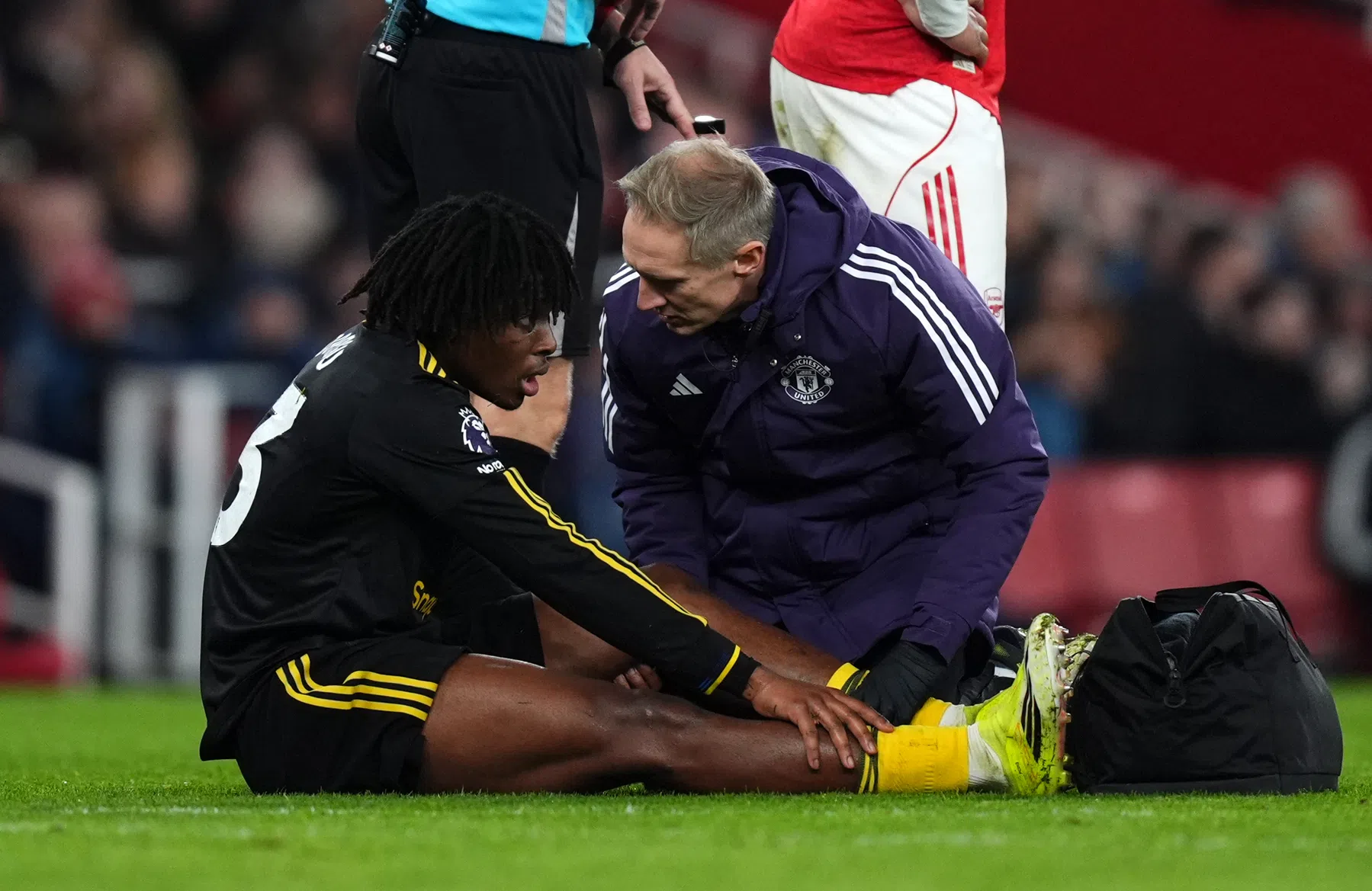 Manchester United mist Dorgu tien weken door blessure