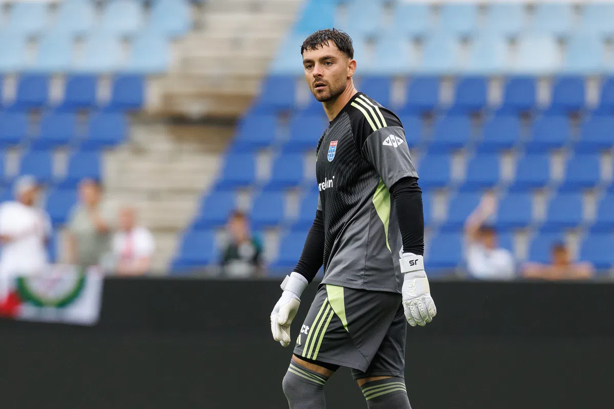 'Schalke 04 speurt Nederlandse keepersmarkt af: oog valt op PEC-doelman'