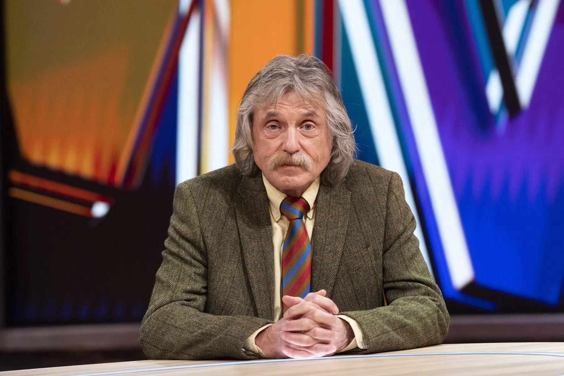 Johan Derksen over 'sauna-rel' en komt terug op uitspraken
