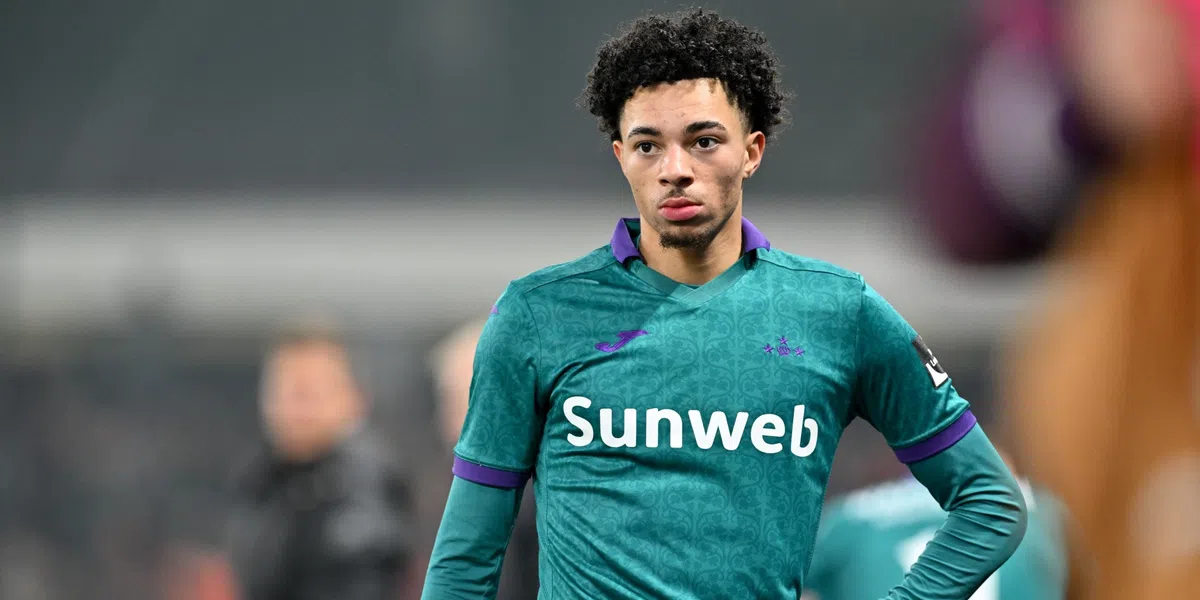 'Feyenoord spot 'buitenkansje' voor op de vleugel en overweegt toenaderingspoging'