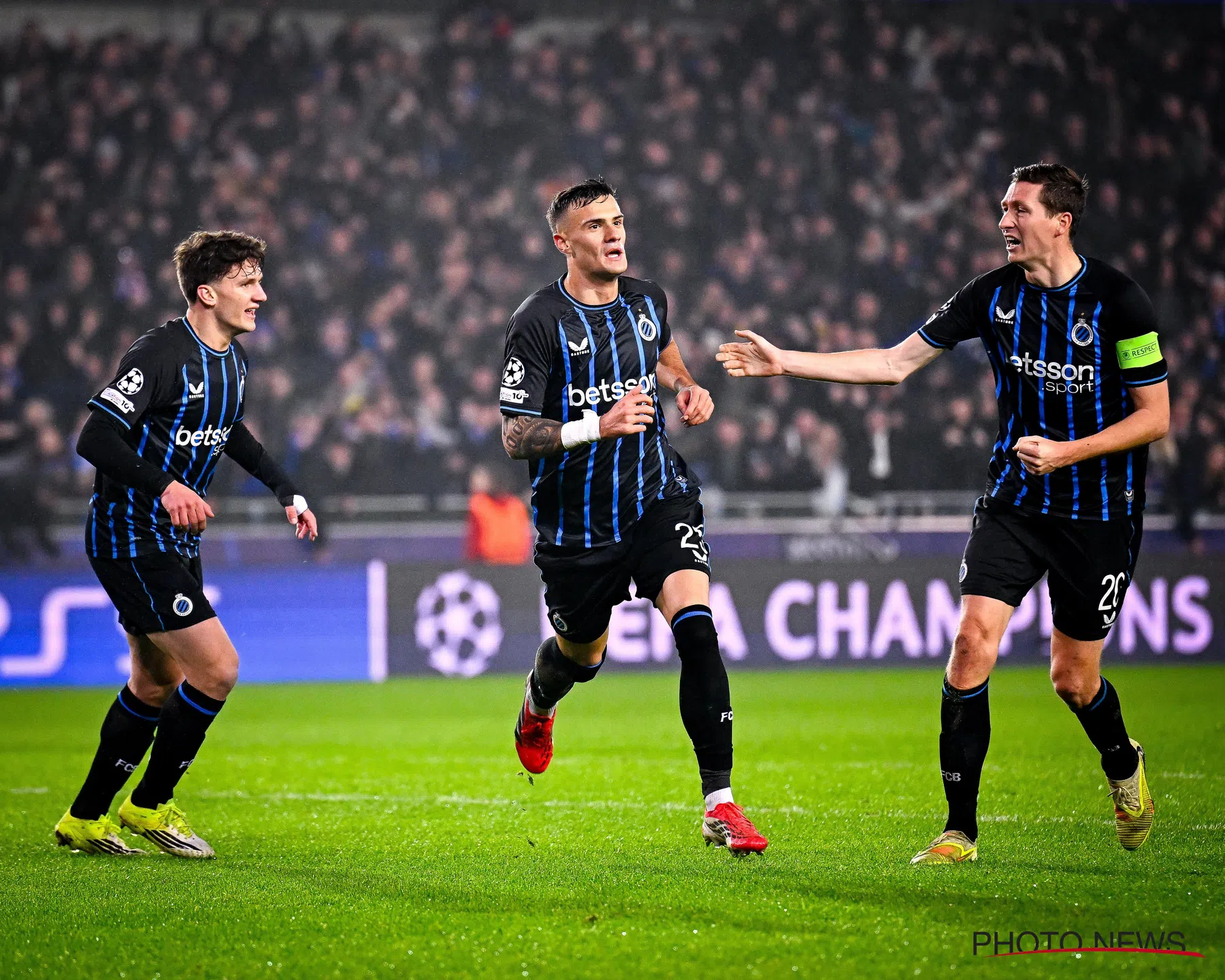 Hein Vanhaezebrouck en Van Der Elst spiegelen Club Brugge aan Union SG