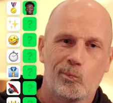 Thumbnail for article: T1 Clement over zijn meest opvallende pionnen, hij zag Vanaken liever niet als DJ 