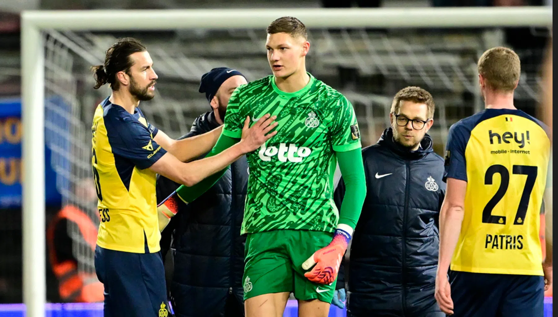 Domper voor Union Saint-Gilloise en Kjell Scherpen, doelman valt geblesseerd uit