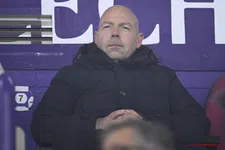 Thumbnail for article: Opvallende gast in Lotto Park: ex-coach Riemer duikt op bij Anderlecht-Antwerp