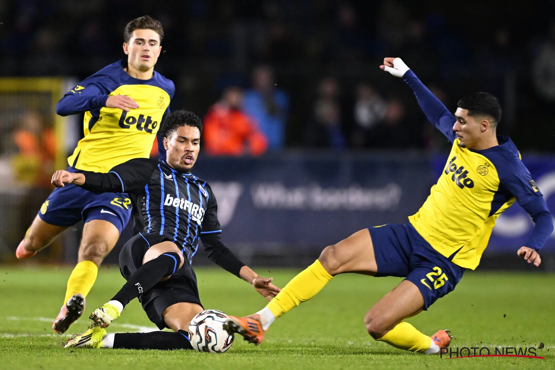 Felix Lemaréchal Europa in met Club Brugge versus Mendoza, Vargas en Lookman