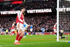 Thumbnail for article: Trossard belangrijk voor winnend Arsenal, Palmer helpt Chelsea met hattrick
