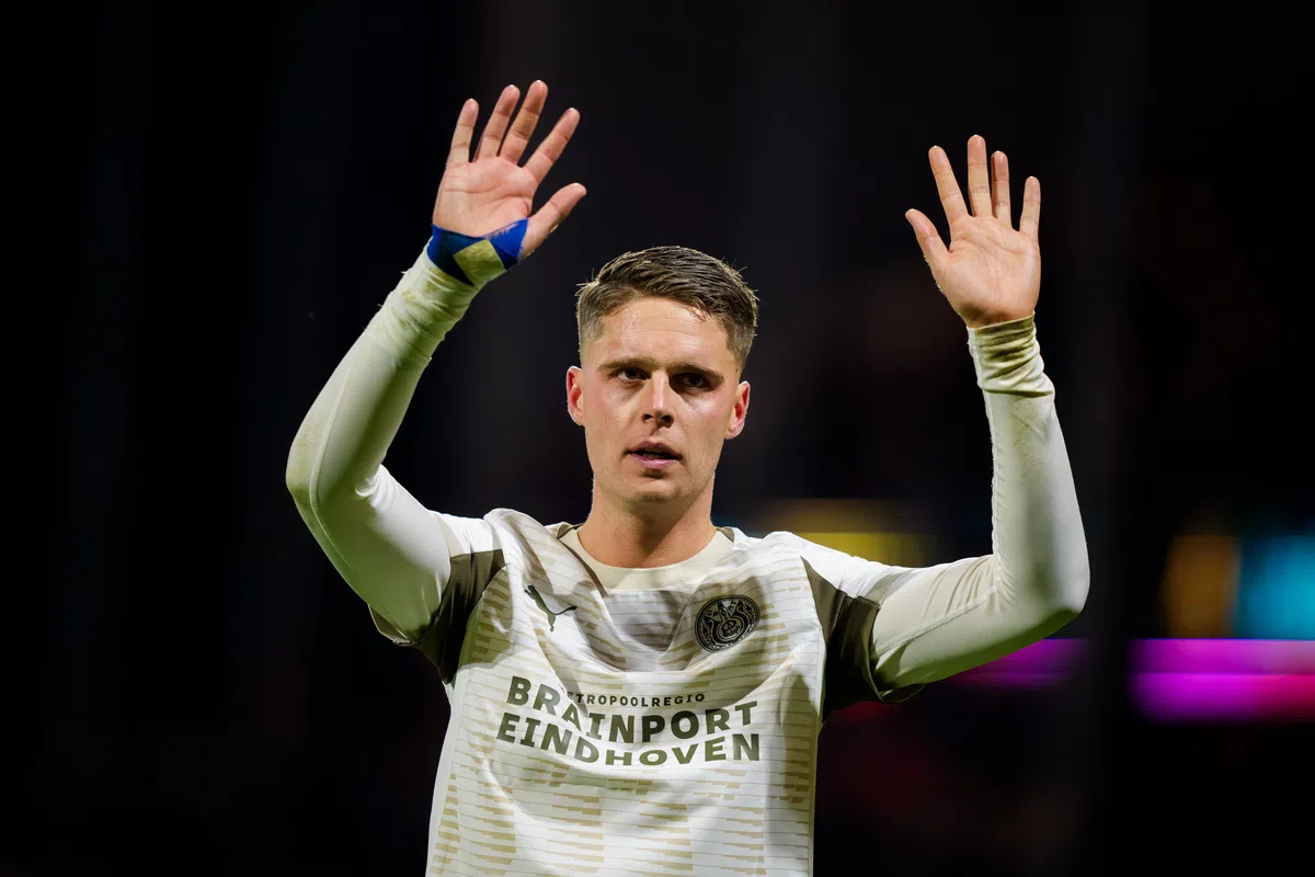 Joey Veerman na PSV-zeperd: 'Blijkbaar mag dat niet, anders begin je er niet over'