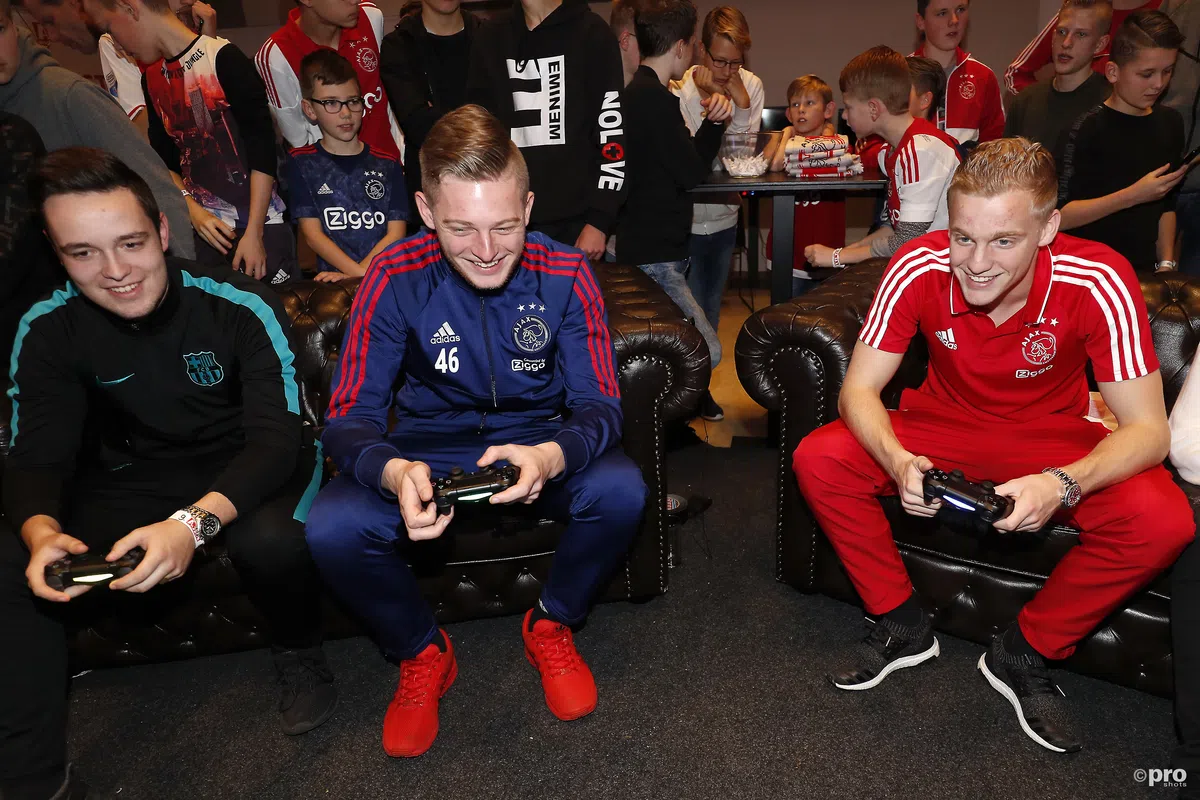 Ludiek: Ajax-fan gaat pas weer naar de kapper wanneer Ajax vijf keer op rij wint