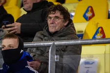 Thumbnail for article: Van Hanegem begrijpt niets van Makkelie: 'Hoe is het in godsnaam mogelijk...'