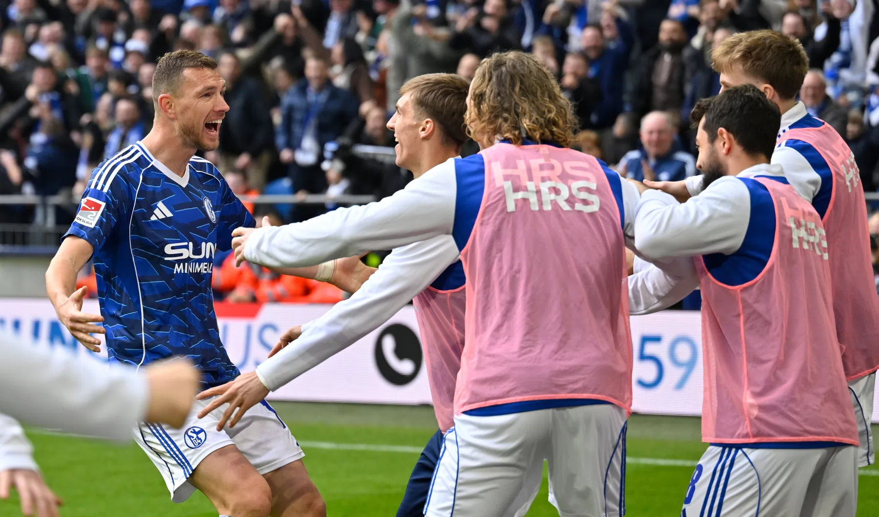 Edin Dzeko blijft maar scoren en assists geven in Duitsland bij Schalke 04