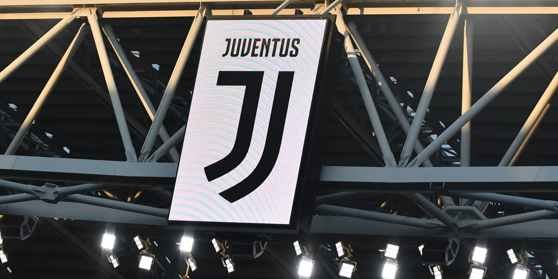 Juventus presenteert nostalgisch tenue voor 160 euro
