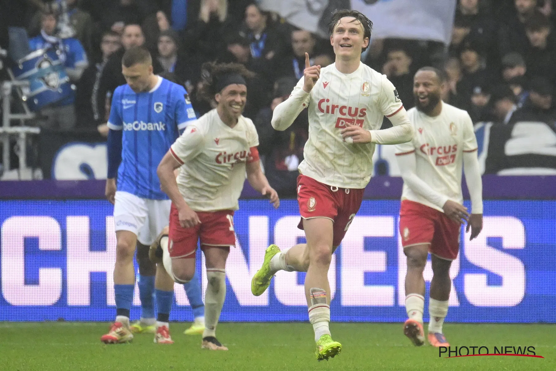 Standard boekt flinke overwinning op KRC Genk 