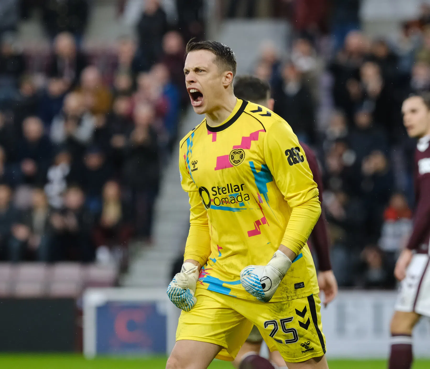 Nieuwe wending in Schotse titelstrijd na puntverlies van Celtic en Rangers