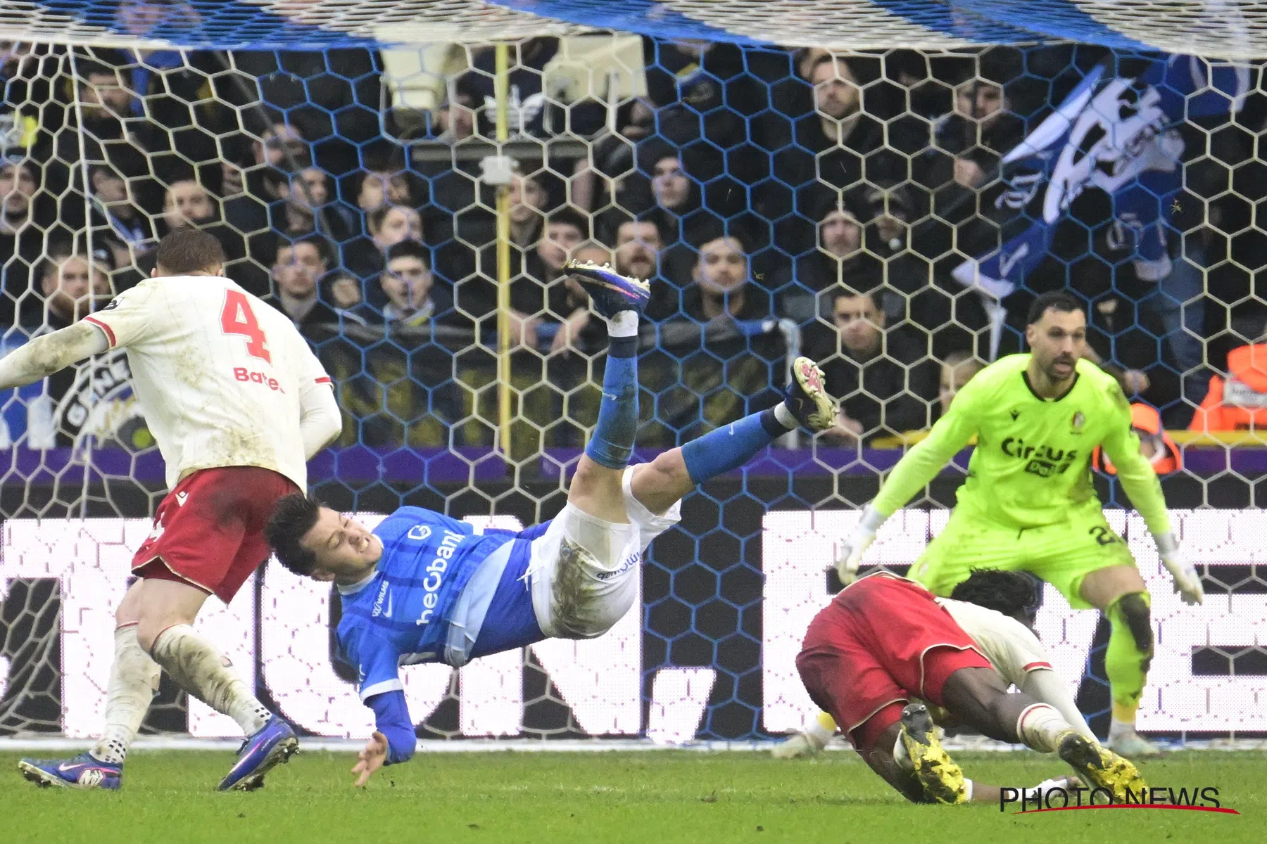 Konstantinos Karetsas en Genk opgelucht: ‘Wellicht geen hersenschudding’