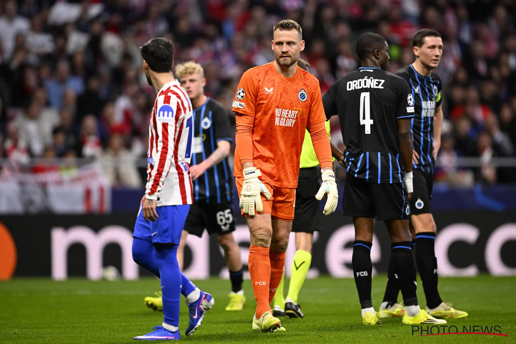 Club Brugge-fans zien Simon Mignolet de fout in gaan: ‘Waren zo goed bezig …’
