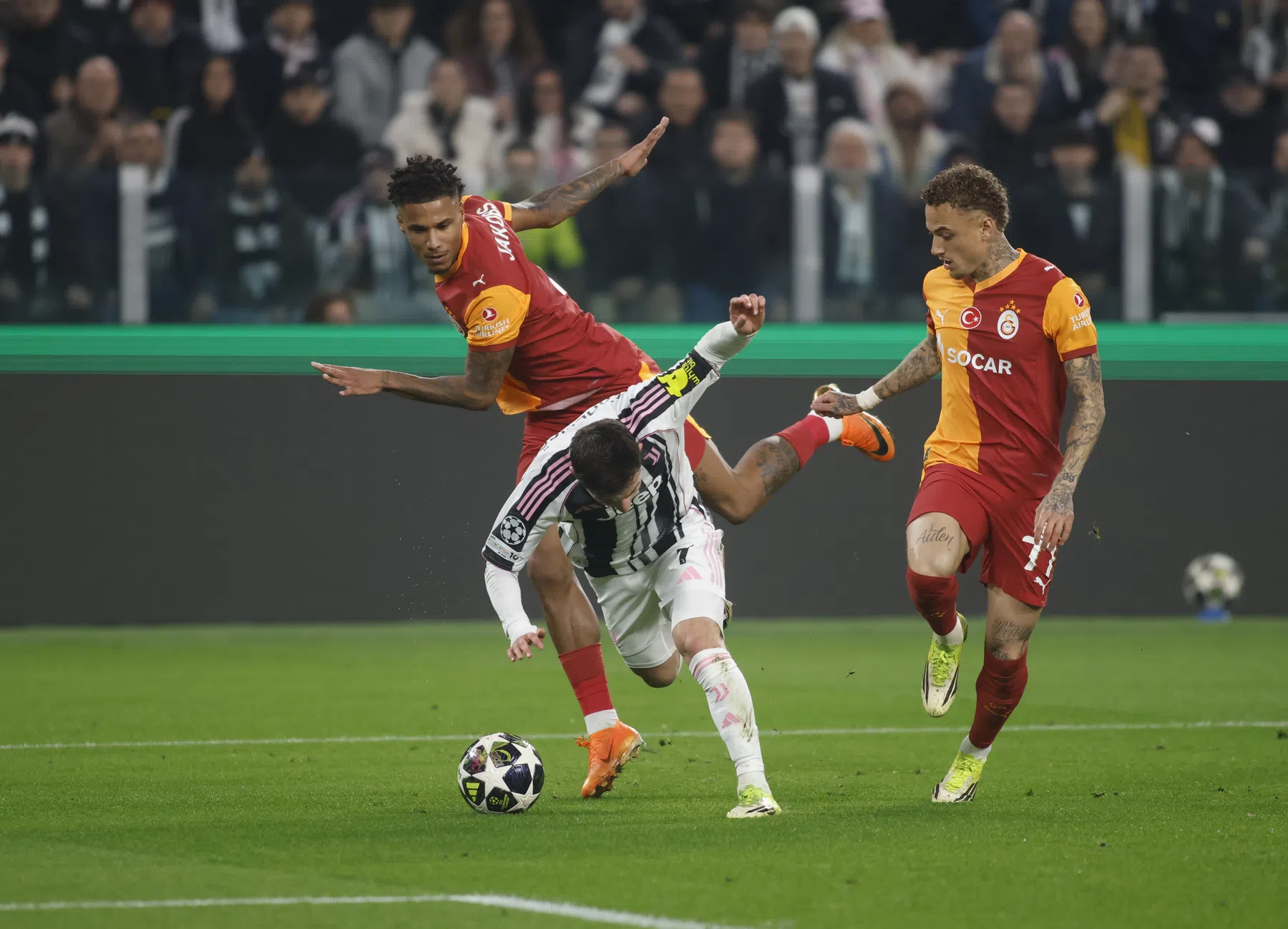 Galatasaray overleeft sensationele comeback van Juventus, gaat door in CL