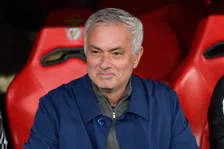 Thumbnail for article: 'José Mourinho volgt CL-kraker tegen Real Madrid tussen de  journalisten'