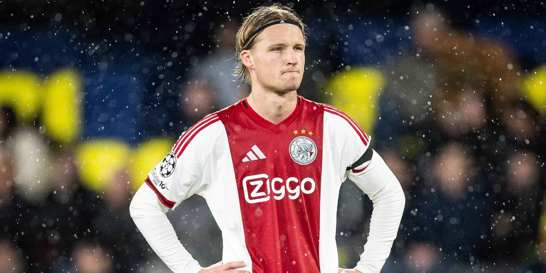 Mogelijk gevolgen voor Dolberg: Deense bondscoach Riemer lyrisch over Hogh