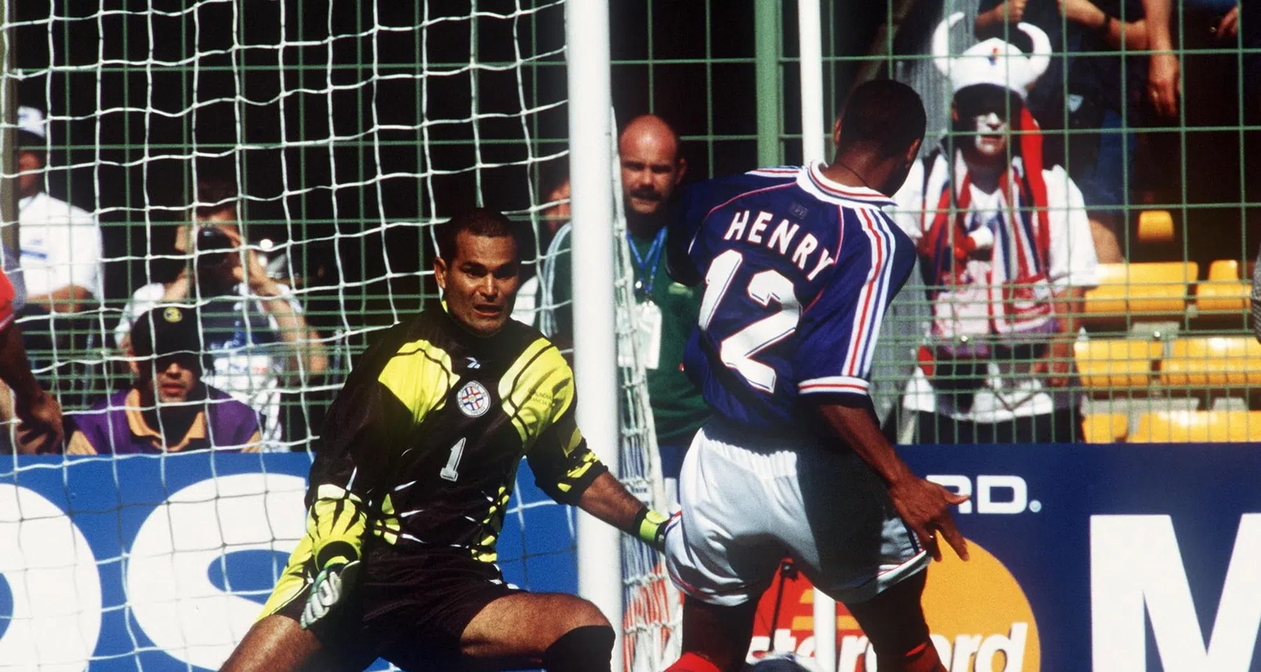 Ex-doelman Chilavert valt Courtois openlijk aan