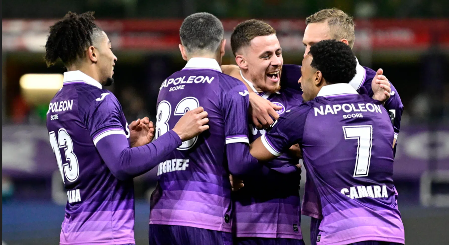 Anderlecht ruikt Champions' Play-Offs na zege tegen OHL, Hazard JPL-topschutter
