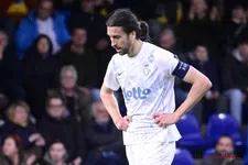 Thumbnail for article: Christian Burgess lijkt week na week te ontsnappen: 'Altijd een gele kaart, krapuul!'