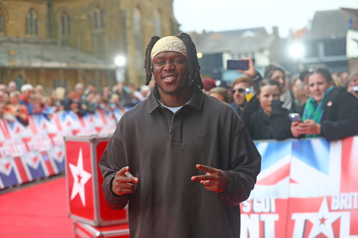 Buitenspel: populaire YouTuber KSI koopt Engelse club en wil naar ...