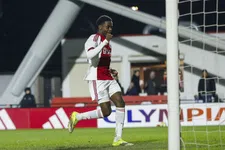 Thumbnail for article: García lovend over groot Ajax-talent: 'Mooie ervaring om bij het eerste te zitten'