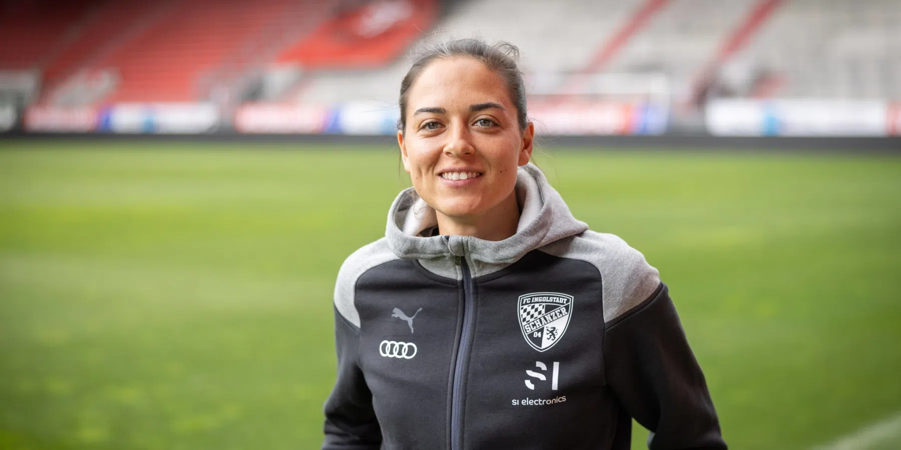 Eerste Duitse vrouwelijke hoofdtrainer verlengt contract op derde niveau