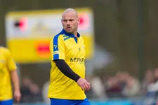 KNVB grijpt in: debuut Sneijder mislukt, amateurduel moet deels opnieuw