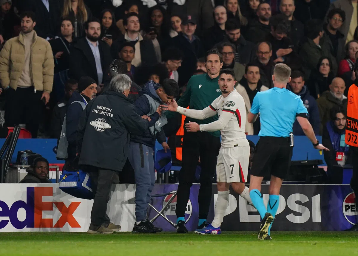 Chelsea-aanvaller reageert na beuk aan ballenjongen: 'In het heetst van de strijd’