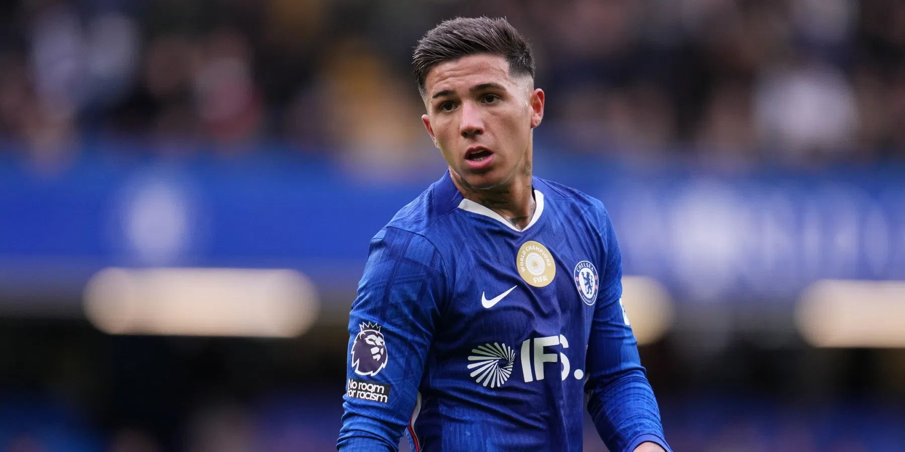 Liam Rosenior zet Enzo Fernandez uit Chelsea-selectie