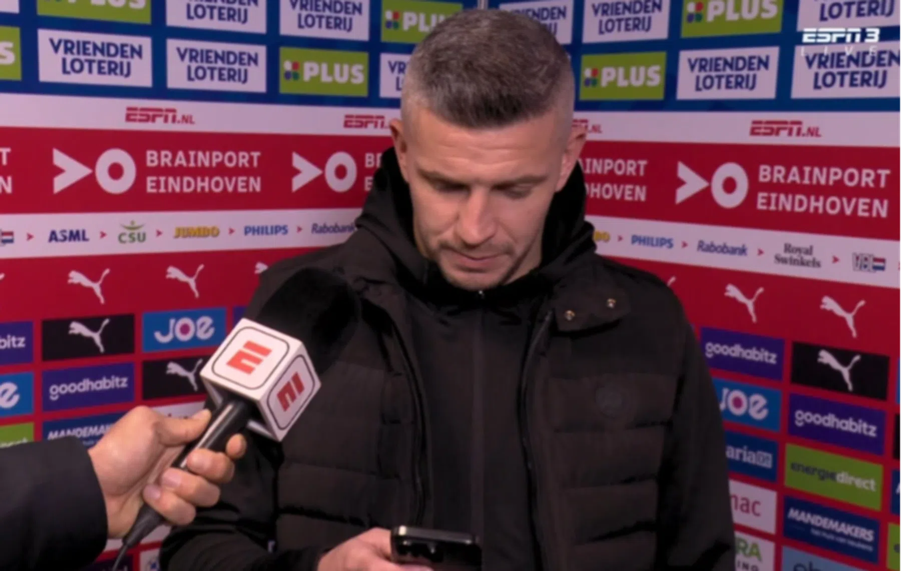 Til onderbreekt interview van Linssen