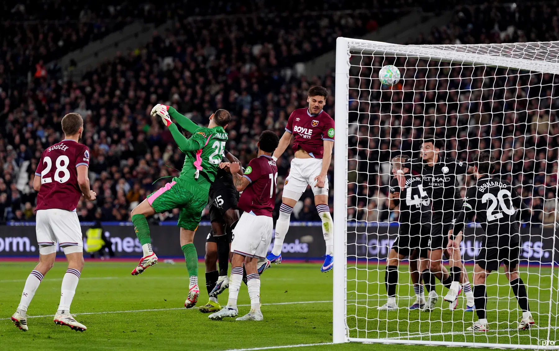 West Ham speelt gelijk tegen Manchester City