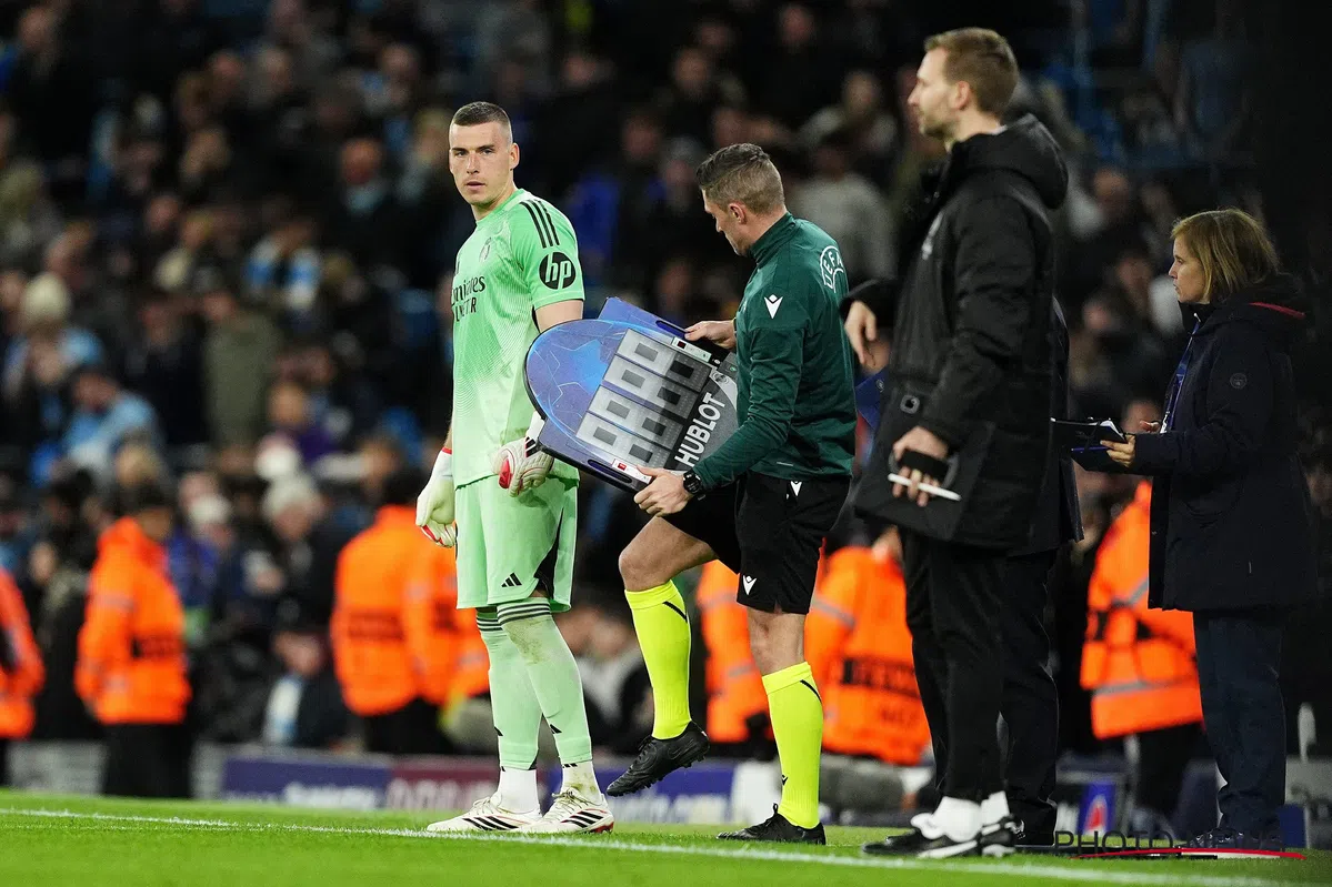 Thibaut Courtois mogelijk geblesseerd na rustwissel bij Real Madrid tegen  city