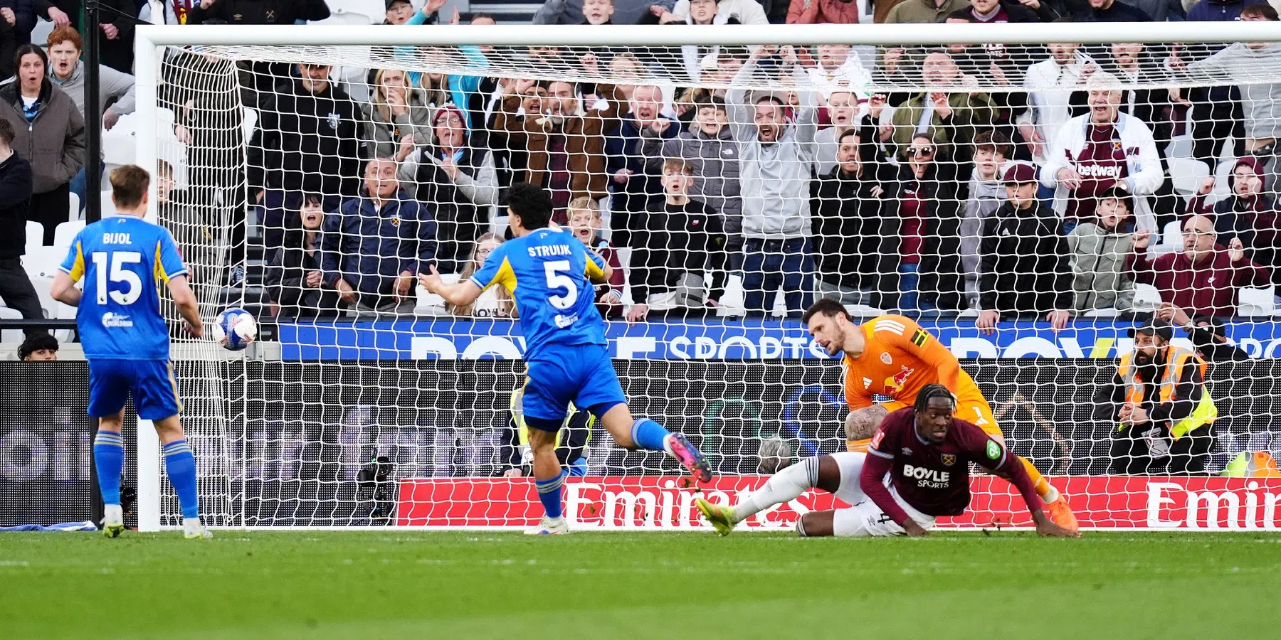 West Ham United en Leeds United zorgen voor zinderend FA Cup-duel