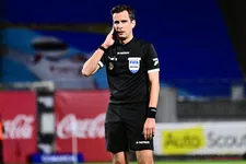 Thumbnail for article: “Als de nummer één van de Belgische refs dit al niet meer fluit, wie dan wel?"